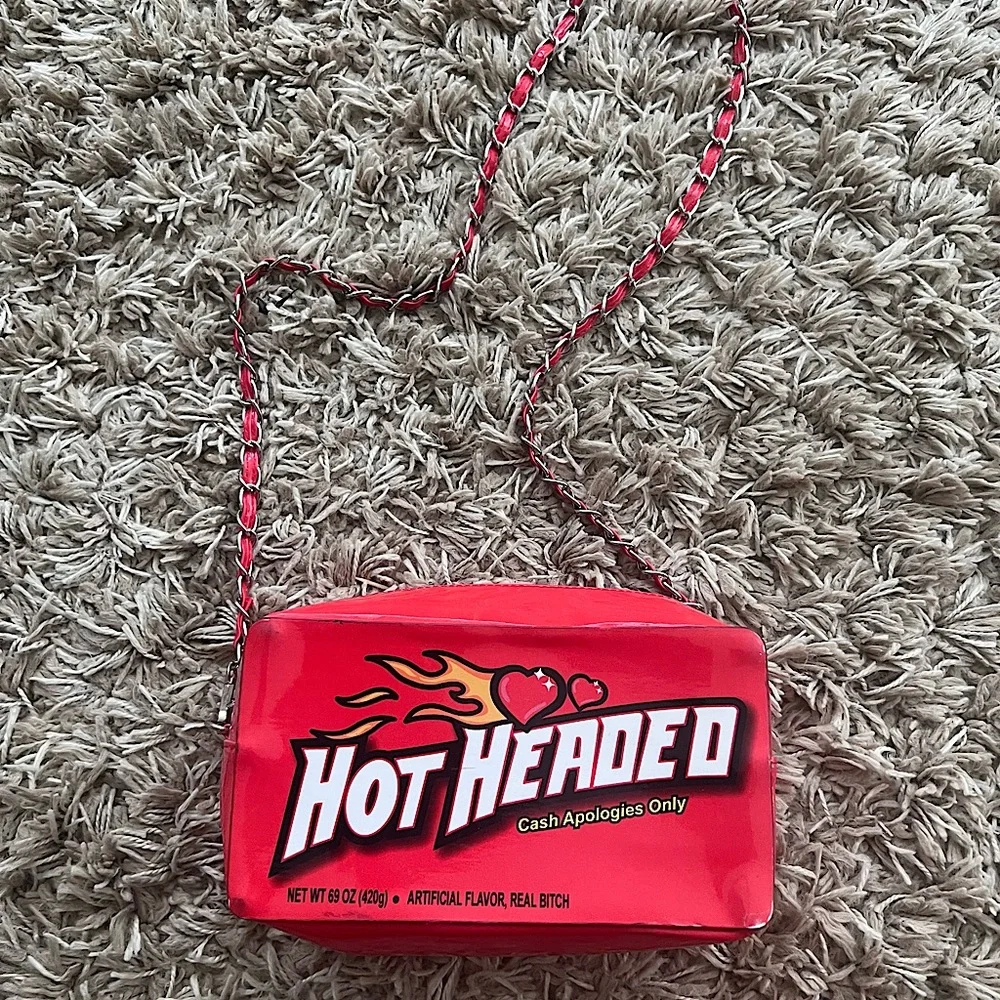 Red crossbody bag from Dollskill - Picture 1 of 6